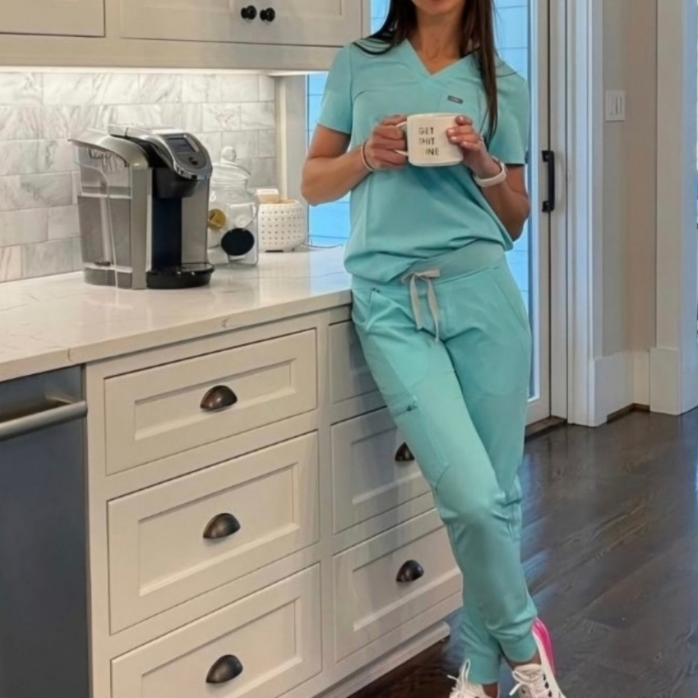Womens figs scrub set zamora jogger xxs petite casma top xxs aqua fresh